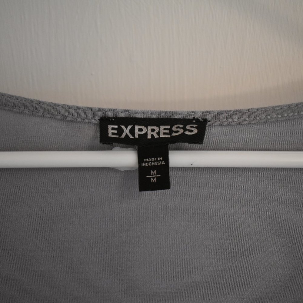 Express grey silver sequin sparkle scoop neck top size M - Picture 4 of 6